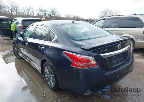 2015 Nissan Altima 2.5/2.5 S/2.5 Sl/2.5 Sv из США, поврежденный, VIN 1N4AL3AP0FN394447